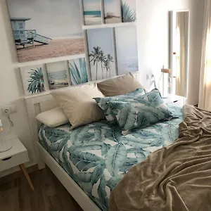 https://cerezos-house.es-andalucia.com